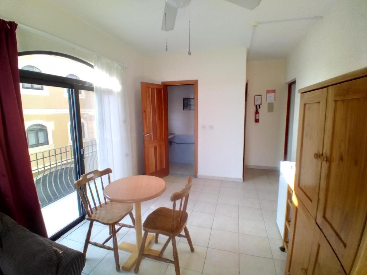 Hotel Seafront Akwador Marsaskala Exterior foto